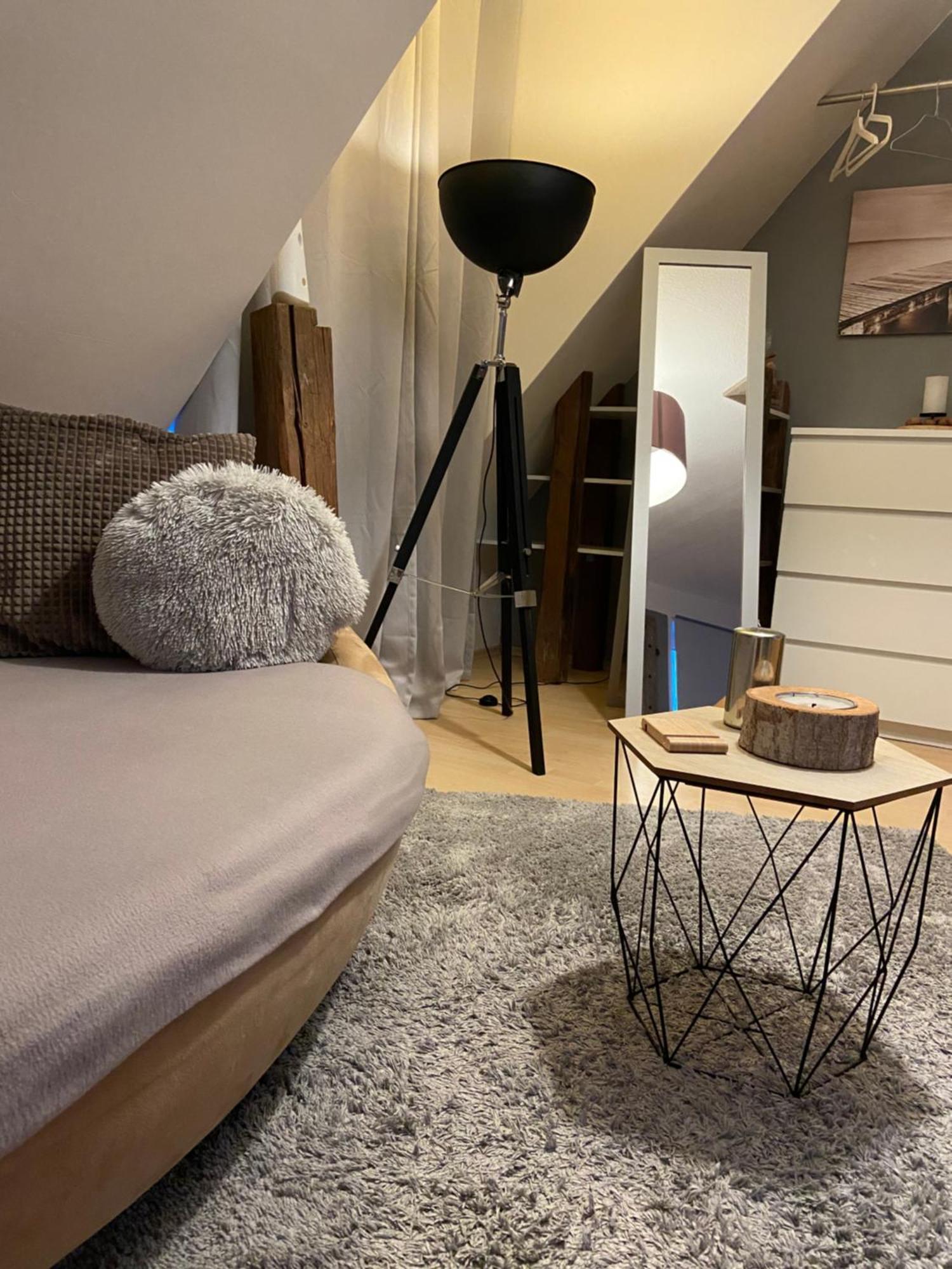 Schoenes Zimmer In Einfamilienhaus In Ruhiger Lage Lejlighed Ober-Ramstadt Eksteriør billede