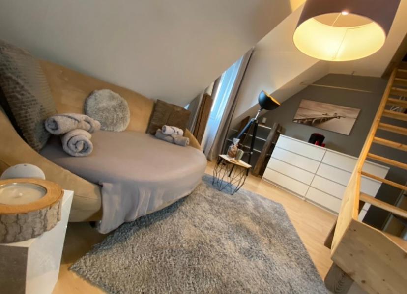 Schoenes Zimmer In Einfamilienhaus In Ruhiger Lage Lejlighed Ober-Ramstadt Eksteriør billede